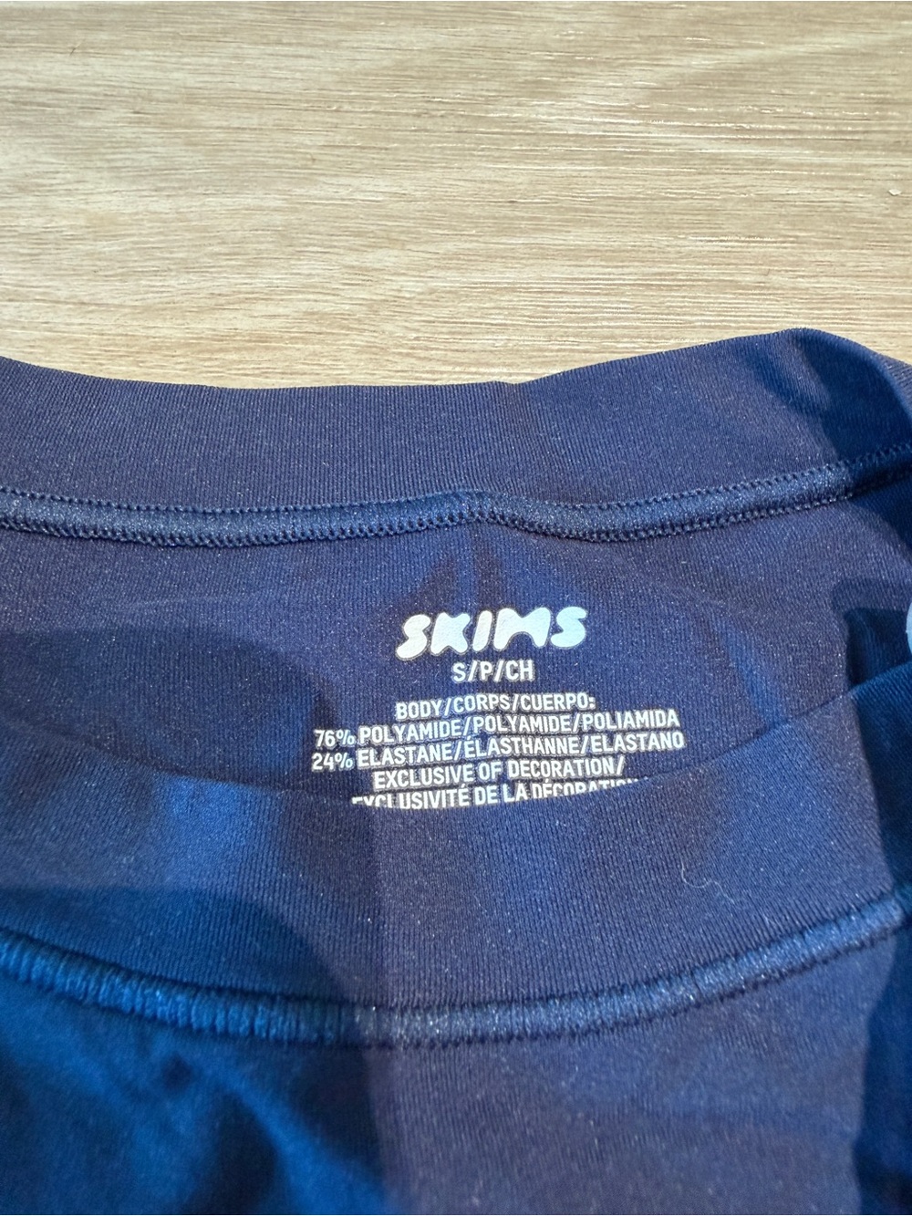 Skims Fits Everybody Long Sleeve in Size Small, New With Tags, Never Worn - Picture 3 of 3